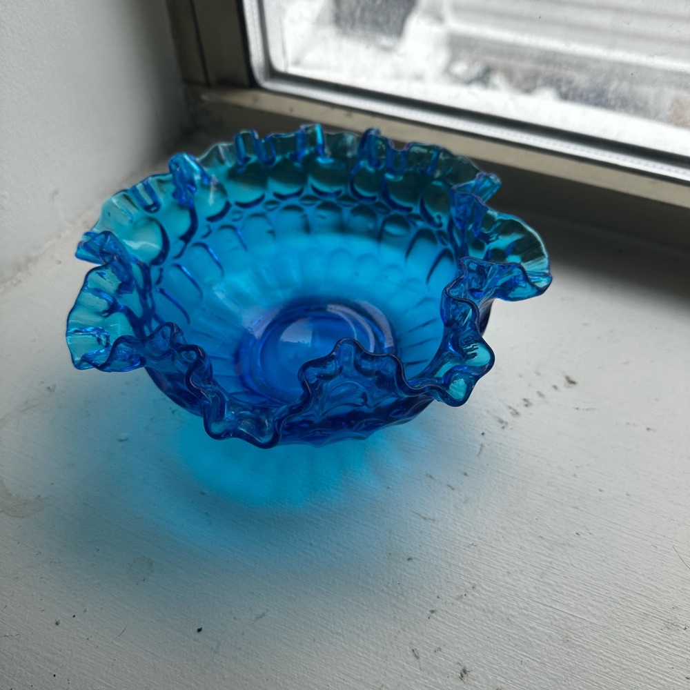 Vintage Fenton Colonial Blue Thumbprint Art Glass Bowl